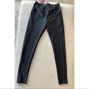 Item M6 All Day Legging